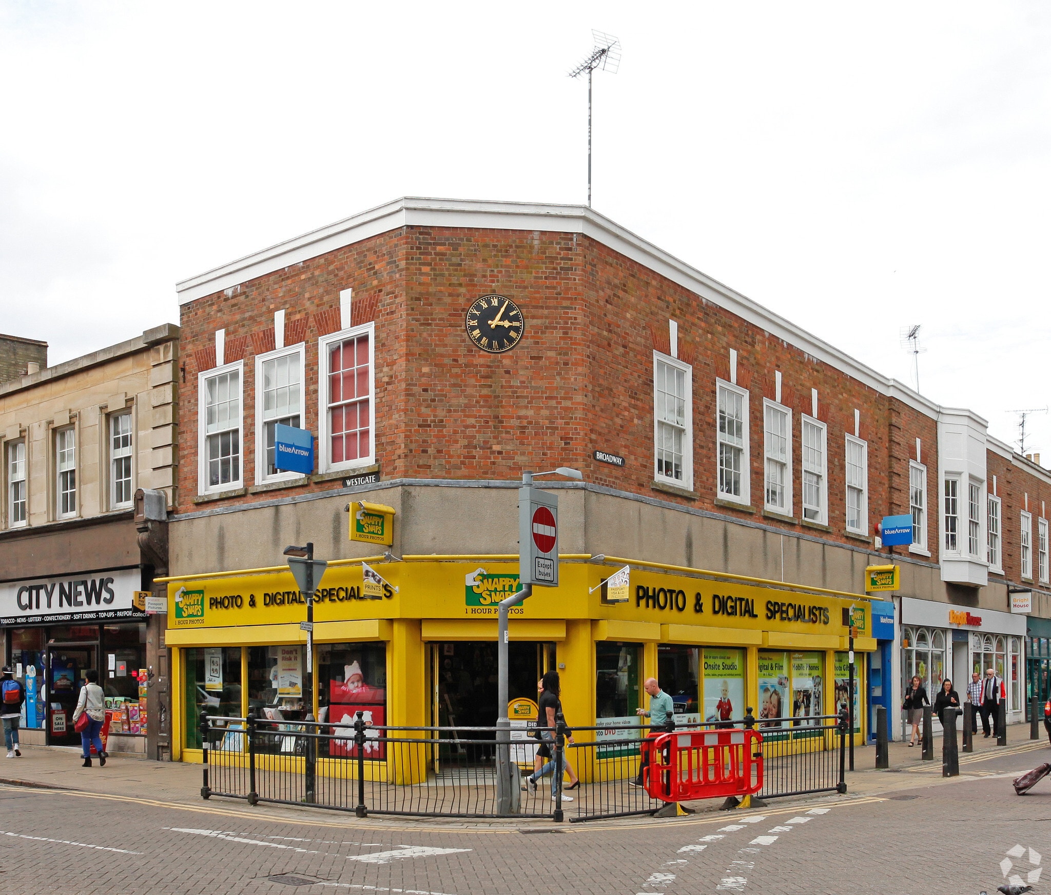 2 Broadway, Peterborough à louer Photo principale– Image 1 sur 4