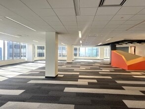 One Front St, San Francisco, CA à louer Photo de l’immeuble– Image 2 sur 6