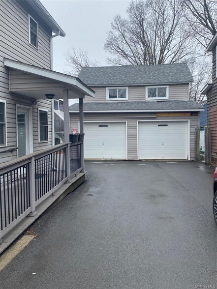 136 Jersey Ave, Port Jervis, NY à vendre - Photo de l’immeuble – Image 2 sur 13