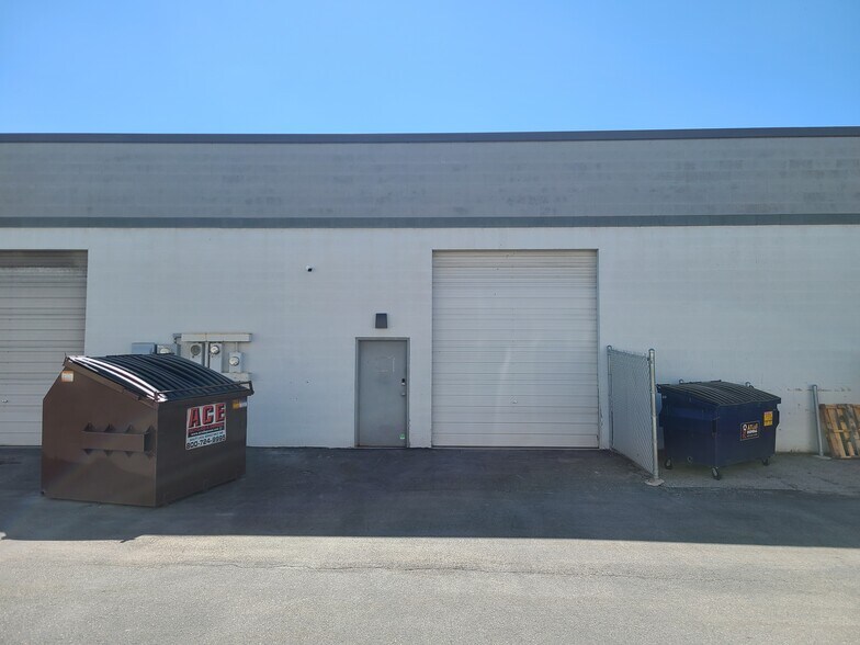 398-404 W 6110 S, Salt Lake City, UT à louer - Photo de l’immeuble – Image 3 sur 11