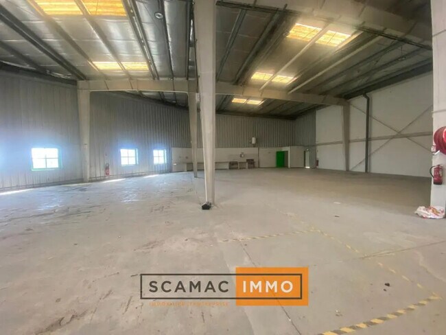 Plus de détails pour Industriel/Logistique à louer