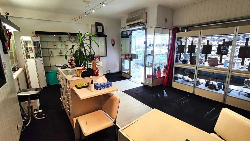 Local commercial dans Nice à louer - Photo de l’immeuble – Image 1 sur 4