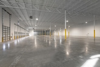 1500 N Mayhill Rd, Denton, TX à vendre Photo intérieure– Image 2 sur 2