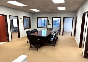 23475 Rock Haven Way, Sterling, VA à louer Photo intérieure– Image 1 sur 7