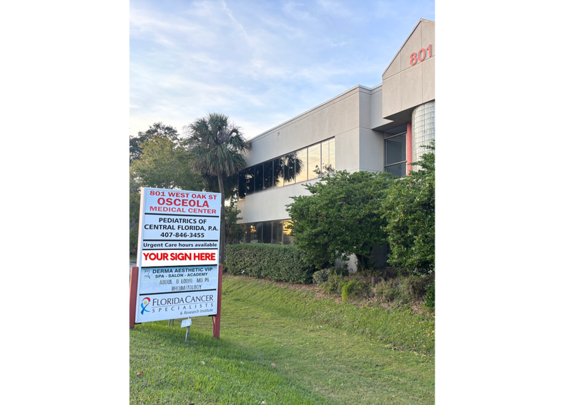 801 W Oak St, Kissimmee, FL à louer - Photo de l’immeuble – Image 3 sur 11