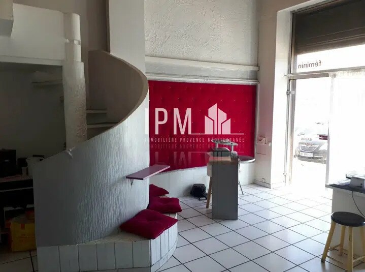 Local commercial dans Marseille à louer - Photo de l’immeuble – Image 2 sur 6