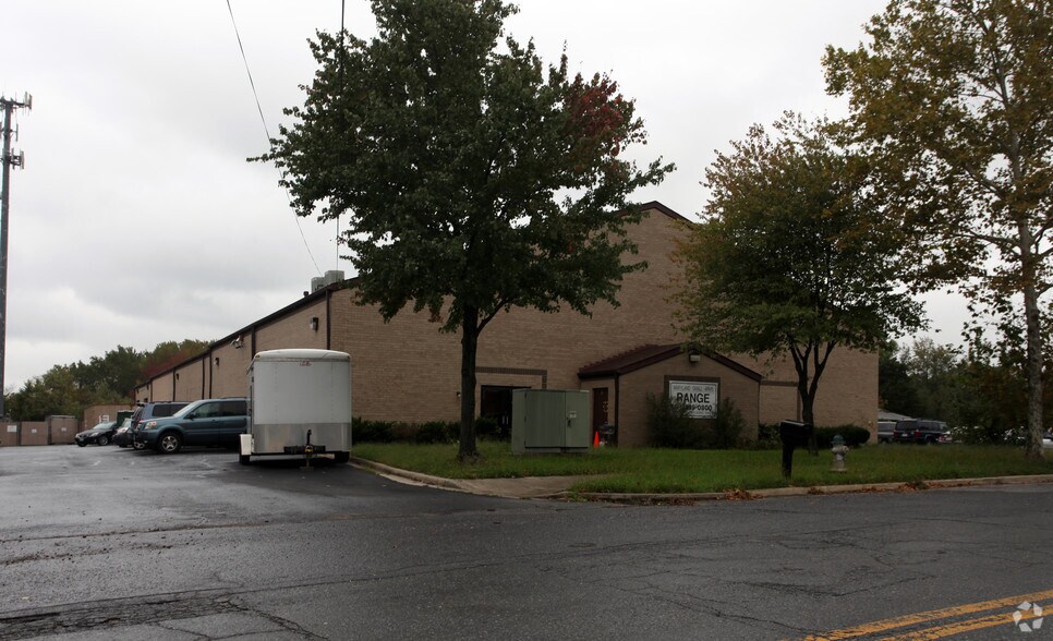 9311 Old Marlboro Pike, Upper Marlboro, MD à louer - Photo de l’immeuble – Image 2 sur 14