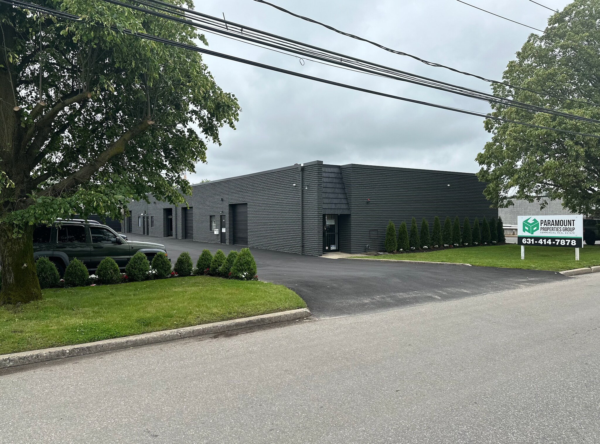 68 Nancy St, West Babylon, NY à vendre Photo de l’immeuble– Image 1 sur 2