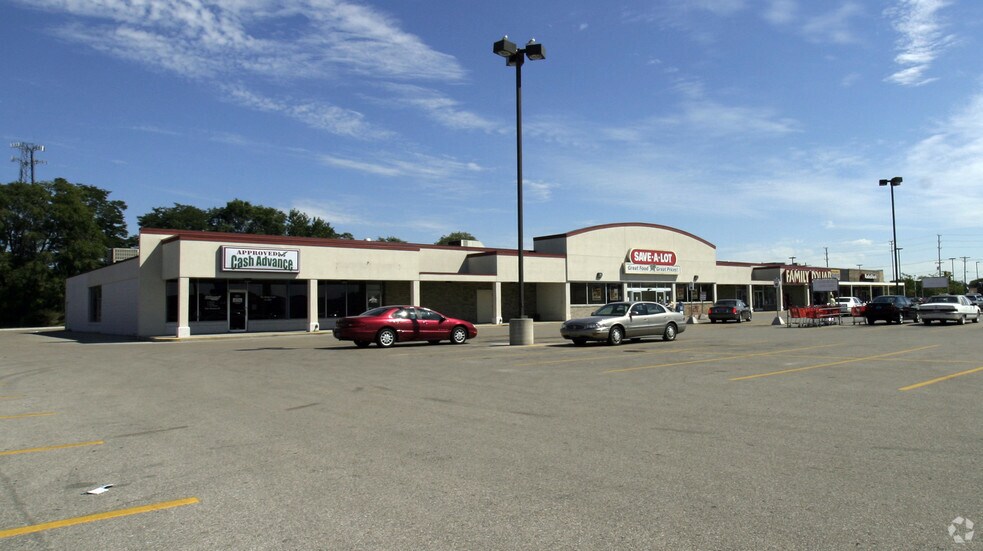 850-880 W Sherman Blvd, Muskegon, MI à louer - Photo de l’immeuble – Image 3 sur 5
