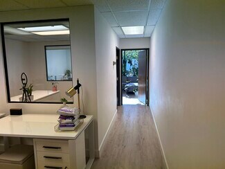Plus de détails pour 30423 Canwood St, Agoura Hills, CA - Bureau à louer