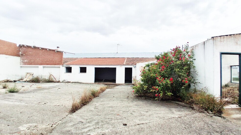 Ronda Sur, 26, Cantalapiedra, Salamanca à vendre - Photo de l’immeuble – Image 2 sur 29