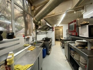 Plus de détails pour Local commercial à louer