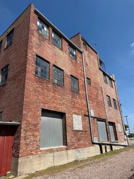 1343 Knox St, North Kansas City, MO à vendre - Photo de l’immeuble – Image 3 sur 17