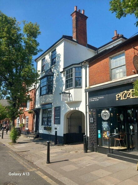 27 Broad St, Wokingham à louer - Photo de l’immeuble – Image 2 sur 7
