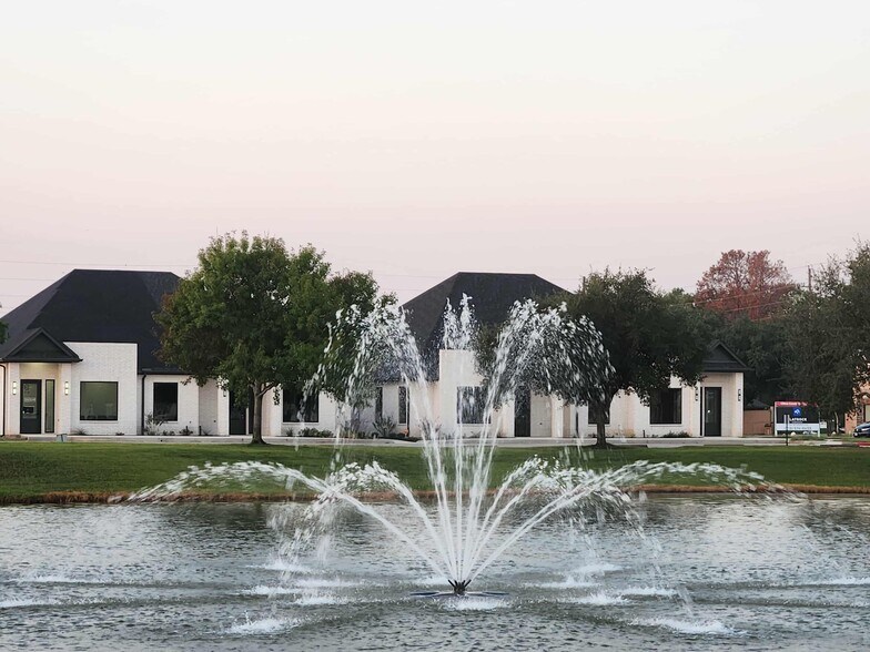 21404 Provincial, Katy, TX à louer - Photo de l’immeuble – Image 3 sur 18