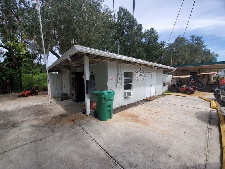 29208 Snook Cir, Punta Gorda, FL à vendre - Photo de l’immeuble – Image 3 sur 13