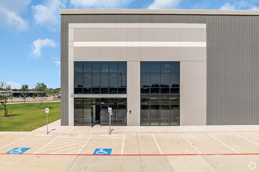 4521 N US Highway 67, Midlothian, TX à vendre - Photo de l’immeuble – Image 3 sur 9