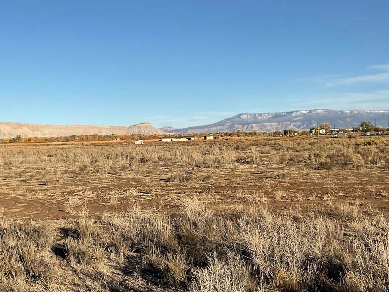 2352 G Rd, Grand Junction, CO à vendre - Photo de l’immeuble – Image 3 sur 12