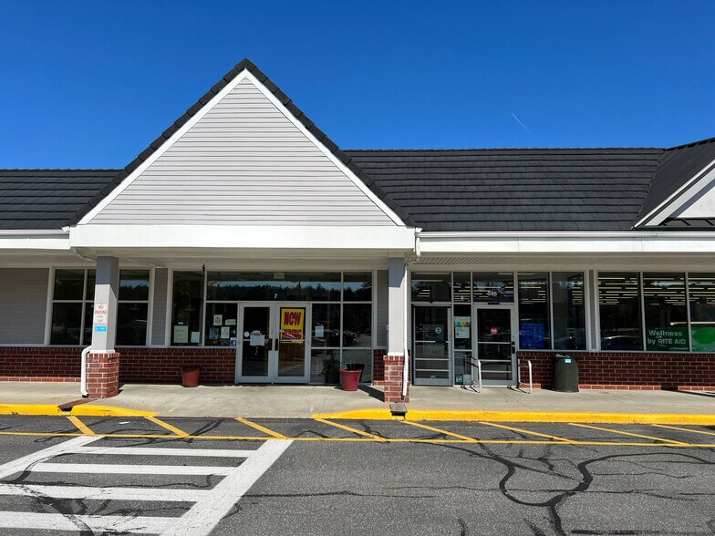 586-614 Nashua Rd, Milford, NH à louer - Photo de l’immeuble – Image 3 sur 10