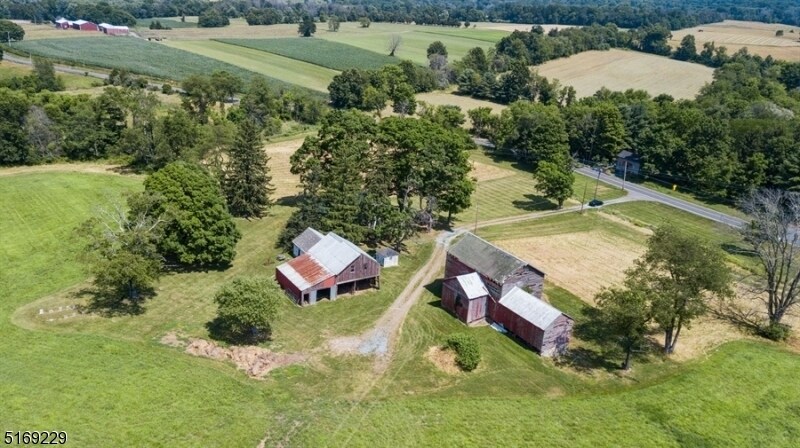281 Wertsville Rd, Ringoes, NJ à vendre - Photo de l’immeuble – Image 1 sur 6