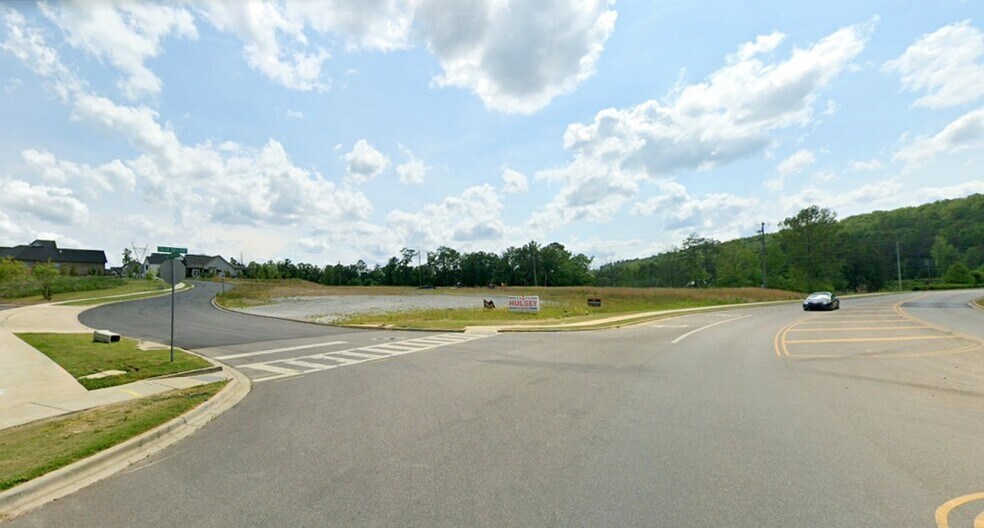 4001 Langston Ford Dr, Hoover, AL à louer - Photo de l’immeuble – Image 1 sur 2