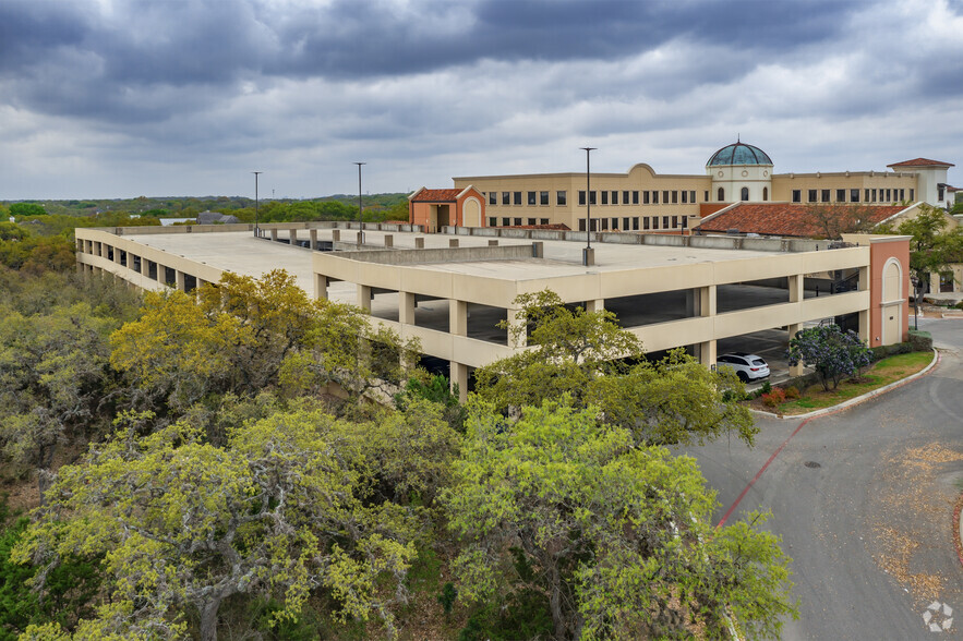 Loop 1604, San Antonio, TX à louer - Photo de l’immeuble – Image 3 sur 11