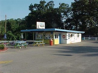 Plus de détails pour 919 Marshall St, Allegan, MI - Local commercial à vendre