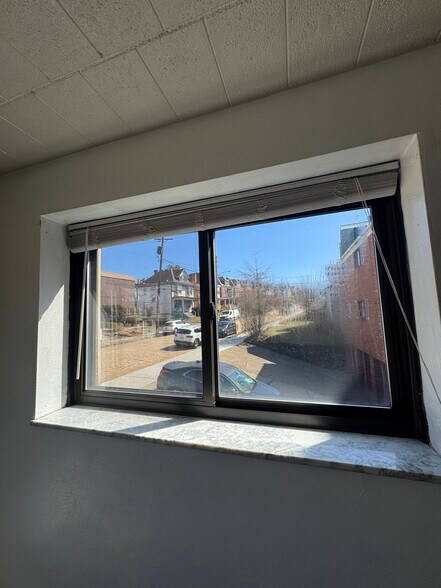 579 Dawson Ave, Pittsburgh, PA à vendre - Photo de l’immeuble – Image 3 sur 51