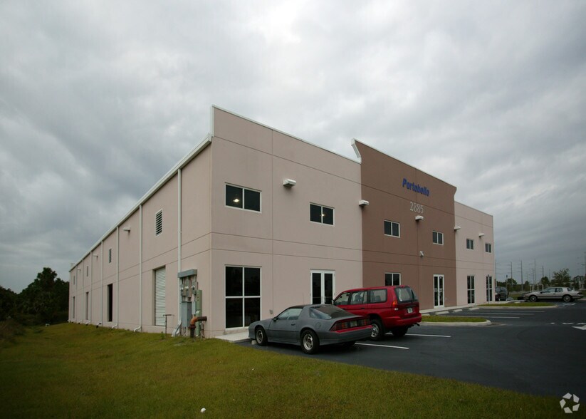2885 Commerce Pky, North Port, FL à vendre - Photo de l’immeuble – Image 2 sur 6