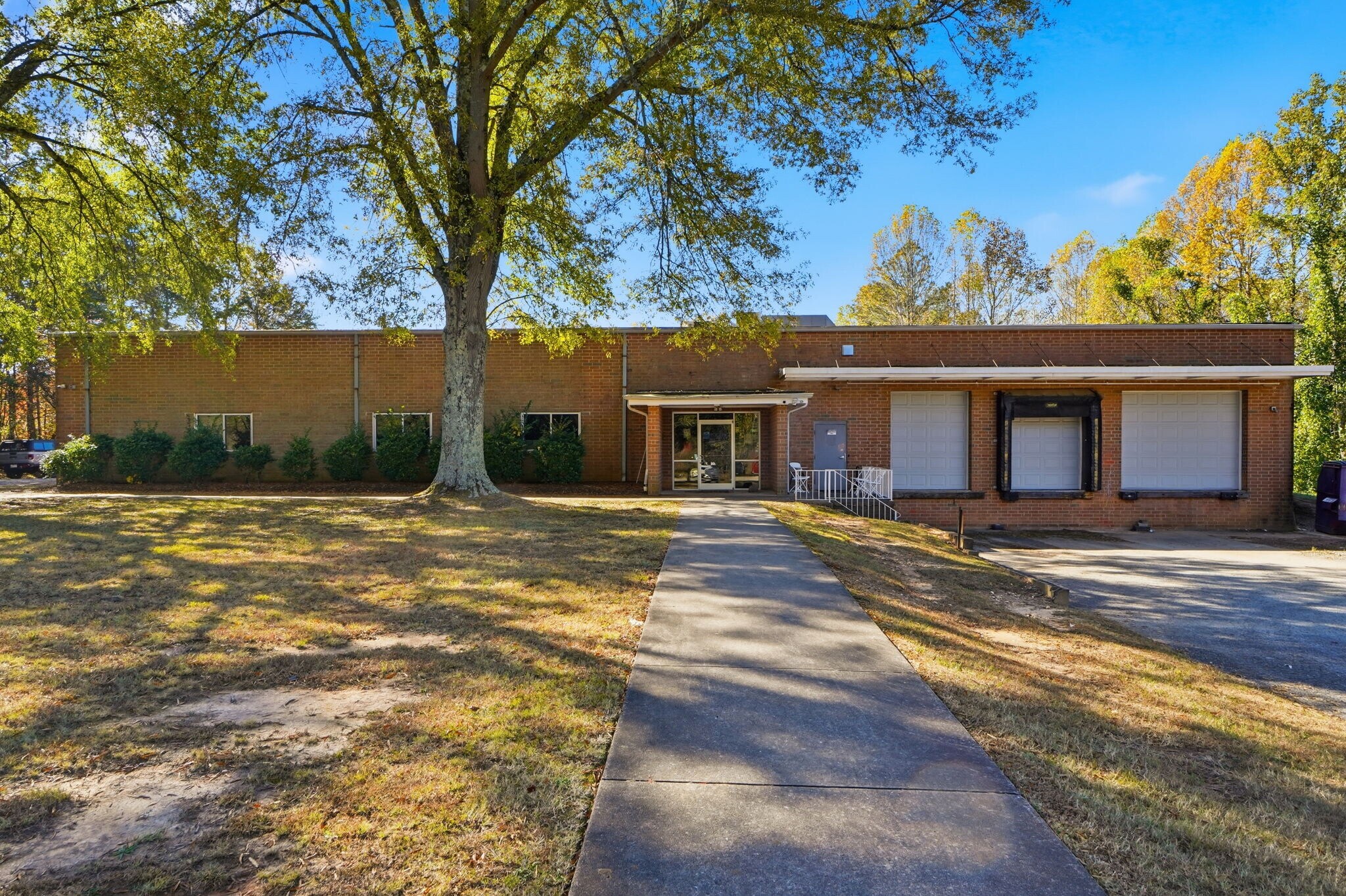 100 Sweetree St, Cherryville, NC à vendre Photo principale– Image 1 sur 9