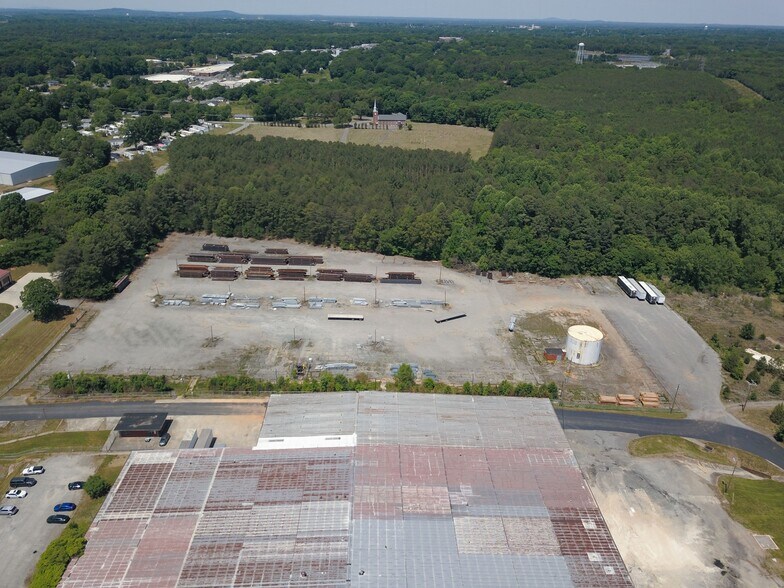 3800 Little Mountain Rd, Gastonia, NC à louer - Photo de l’immeuble – Image 2 sur 3