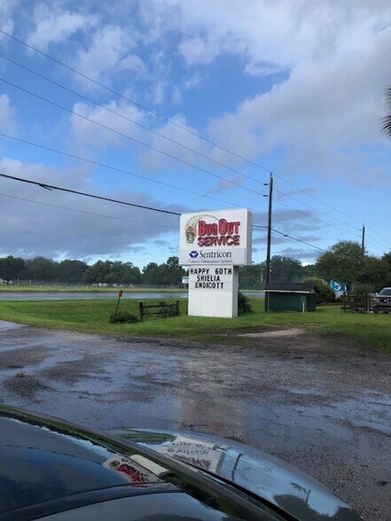 463509 Sr-200, Yulee, FL à vendre - Photo de l’immeuble – Image 1 sur 13