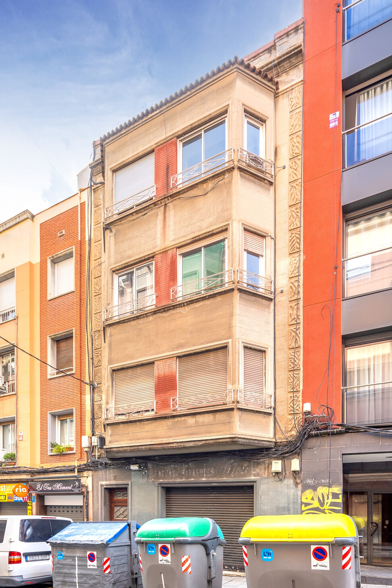 Immeuble residentiel dans L'Hospitalet de Llobregat, Barcelona à vendre Plan d’étage– Image 1 sur 2