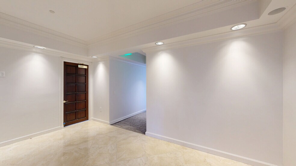 420 Royal Palm Way, Palm Beach, FL à louer - Numérisation 3D Matterport – Image 3 sur 9