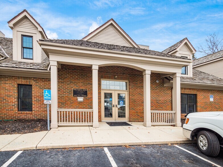 6235-6237 Perimeter Dr, Dublin, OH à louer - Photo de l’immeuble – Image 3 sur 5