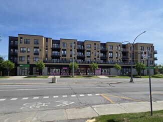 Plus de détails pour 3330-3350 Boul de la Concorde E, Laval, QC - Local commercial à louer