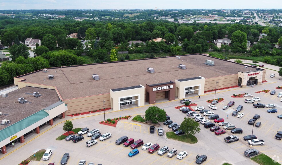 10201 University Ave, Clive, IA à vendre - Aérien – Image 3 sur 7