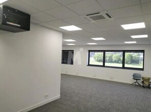 Bureau dans Palaiseau à louer Photo intérieure– Image 2 sur 3