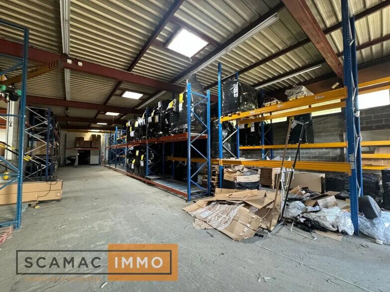 Industriel/Logistique dans Dammarie-les-Lys à vendre - Photo de l’immeuble – Image 3 sur 12