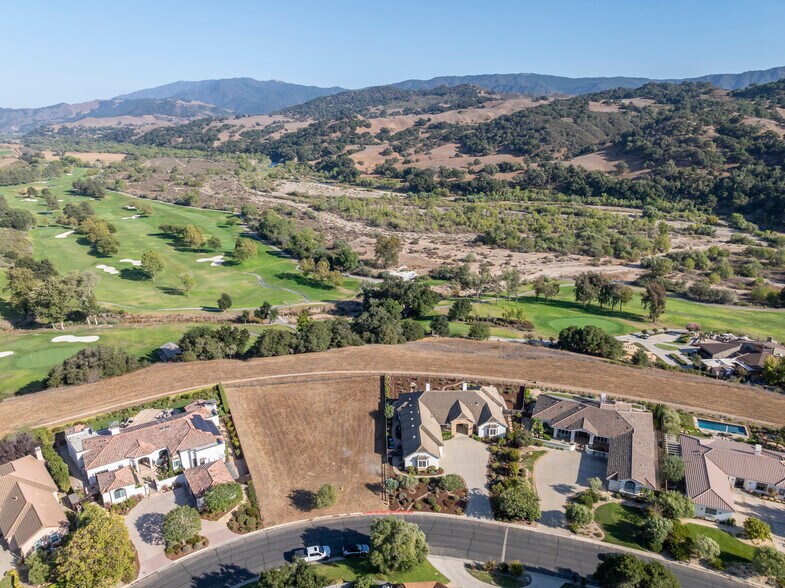 226 Valhalla Dr, Solvang, CA à vendre - Photo de l’immeuble – Image 2 sur 7