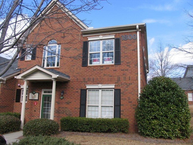 1301 Shiloh Rd, Kennesaw, GA à louer - Photo de l’immeuble – Image 1 sur 18