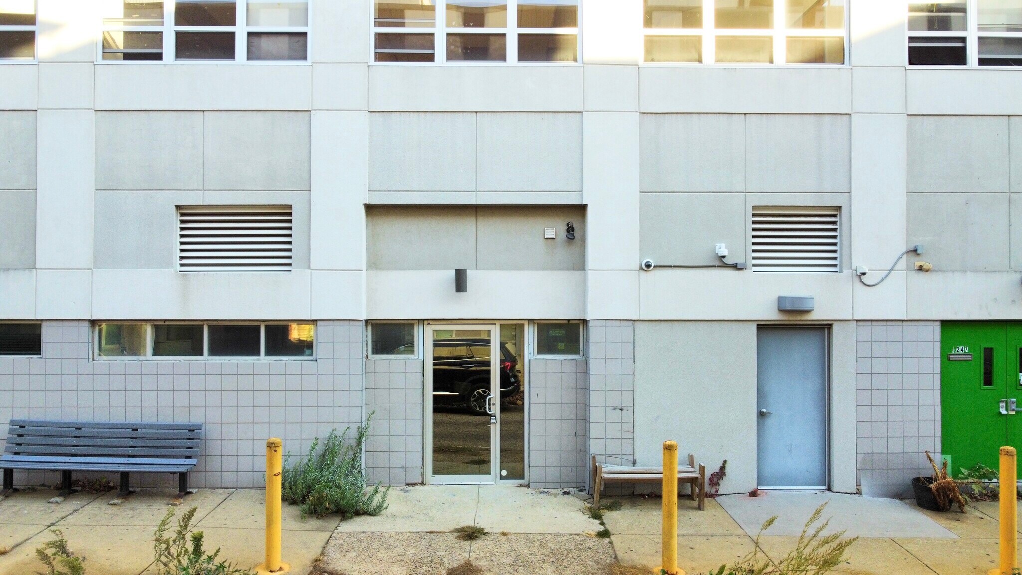 1239 Taney st, Philadelphia, PA à louer Photo de l’immeuble– Image 1 sur 7