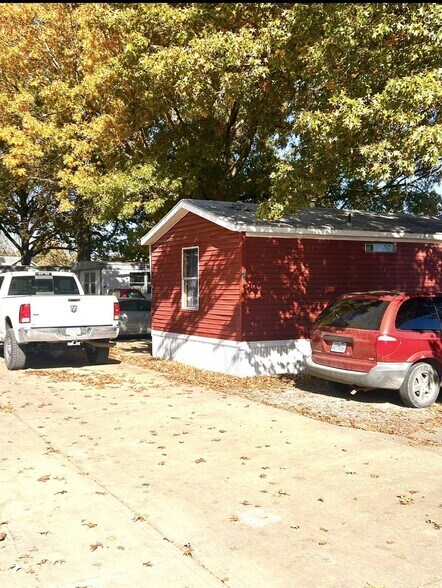 930 S Lincoln St, Ottawa, KS à vendre - Photo de l’immeuble – Image 3 sur 8