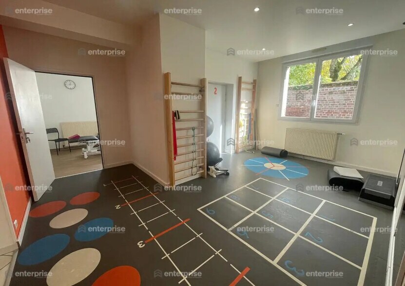 Bureau dans Saint-Quentin à louer - Photo intérieure – Image 2 sur 6