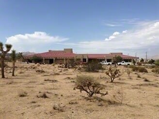 58325 Twentynine Palms Hwy, Yucca Valley, CA à louer - Photo de l’immeuble – Image 3 sur 12