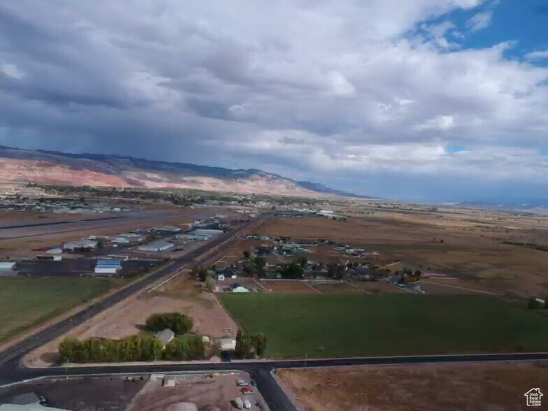2794 325 w, Richfield, UT à vendre - Aérien – Image 2 sur 4