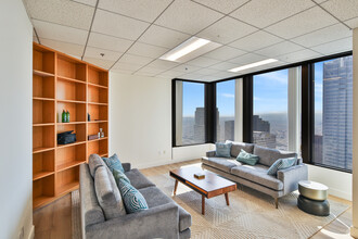 707 Wilshire Blvd, Los Angeles, CA à louer Photo intérieure– Image 1 sur 5