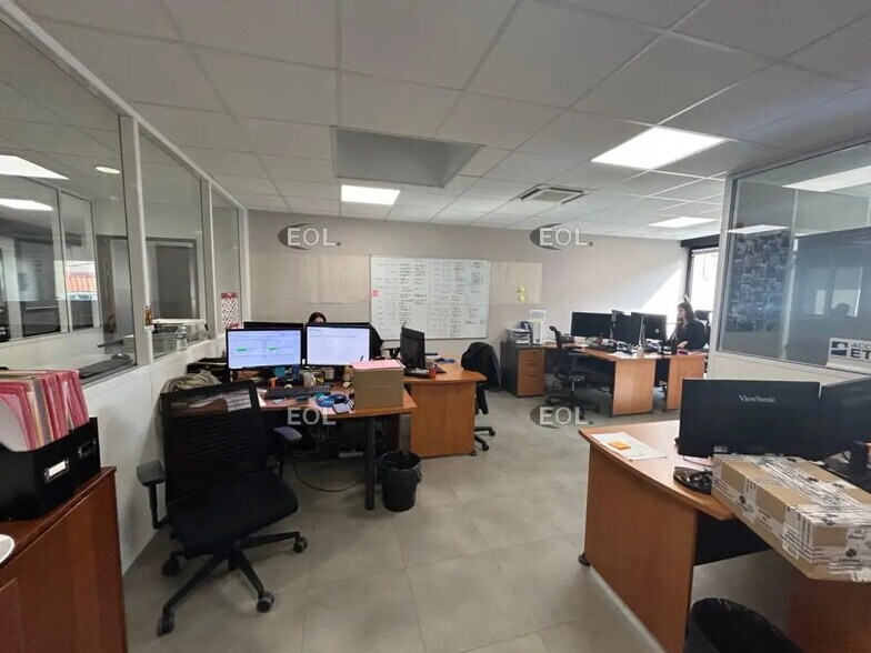 Bureau dans Marseille à louer - Photo de l’immeuble – Image 3 sur 14