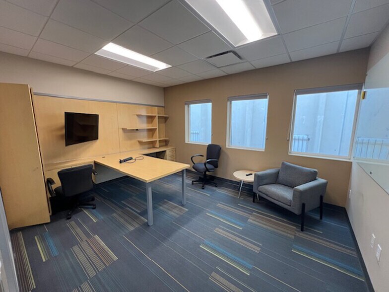 2941 W 19th Ave, Denver, CO à louer - Photo de l’immeuble – Image 3 sur 15