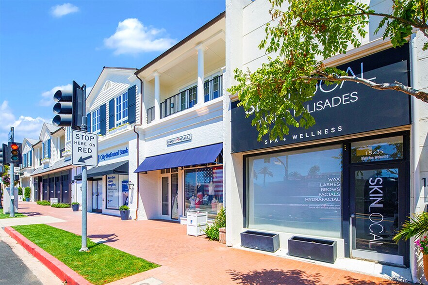 15231-15235 W Sunset Blvd, Pacific Palisades, CA à louer - Photo de l’immeuble – Image 2 sur 4